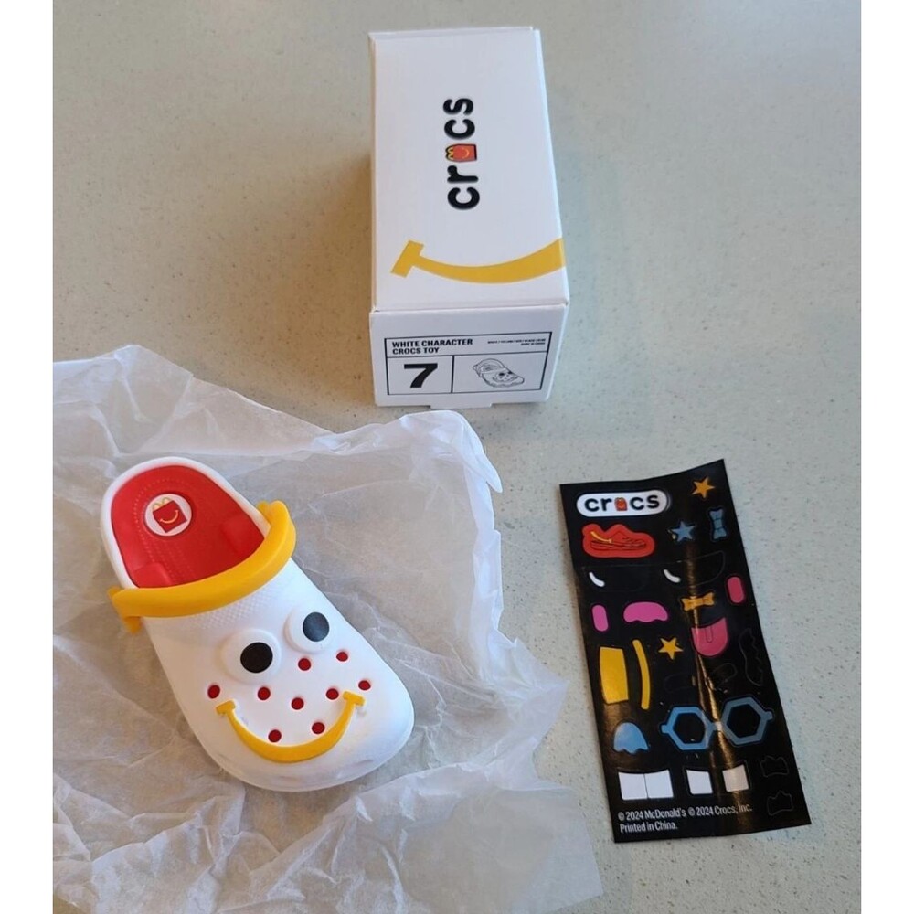 Exclusive No. 7 CROCS Plastic Keychain Clip 2024 McDonald's HAPPY MEAL TOY White